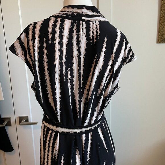 Dana Buchman Cap Slv Faux Wrap Abstract Print Poly Blend Dress Blk Tan Off Wht L - Picture 5 of 10